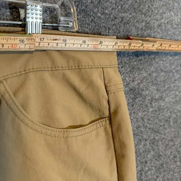 Wrangler ATG‎ Shorts Mens 42 Beige Pockets Fishing Hiking Outdoor Performance - Picture 4 of 8